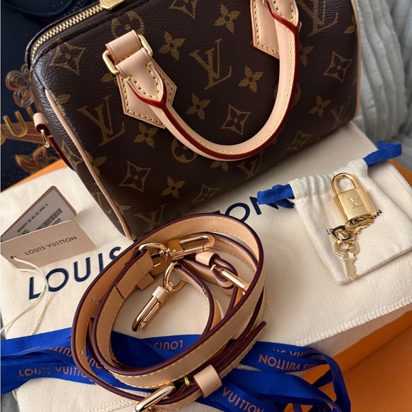 Authentic Louis Vuitton Speedy B20 monogram. - Picture 12 of 13